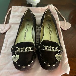 JUICY COUTURE Millie loafers, size 6.5 M chocolate suede.